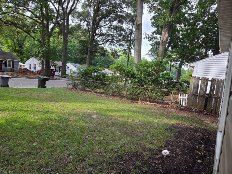 Photo 8 of 9 residential for sale in Hampton virginia