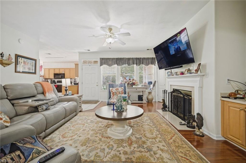 Photo 20 of 32 residential for sale in Virginia Beach virginia