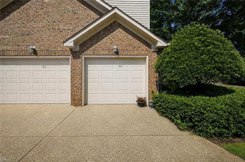 Photo 8 of 32 residential for sale in Virginia Beach virginia