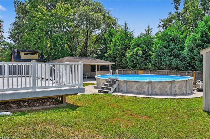 Photo 33 of 38 residential for sale in Chesapeake virginia