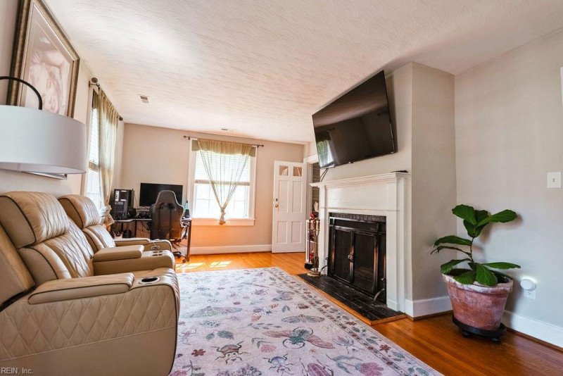 Photo 5 of 40 residential for sale in Hampton virginia Photo 5 of 40 residential for sale in Hampton virginia
