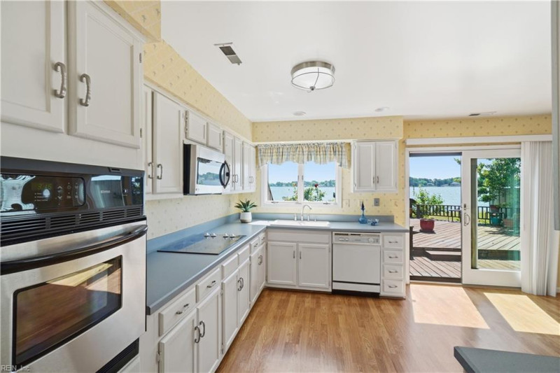 Photo 18 of 48 residential for sale in Portsmouth virginia Photo 18 of 48 residential for sale in Portsmouth virginia