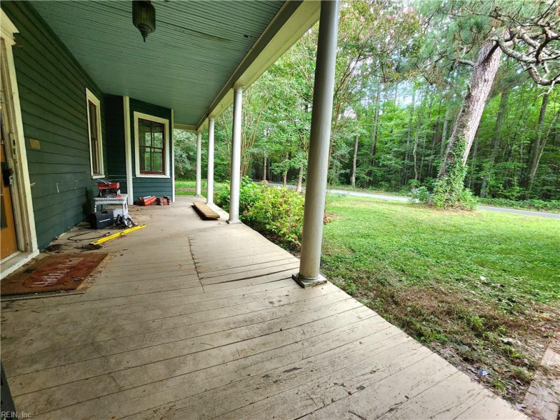 Photo 3 of 24 residential for sale in Gloucester County virginia Photo 3 of 24 residential for sale in Gloucester County virginia