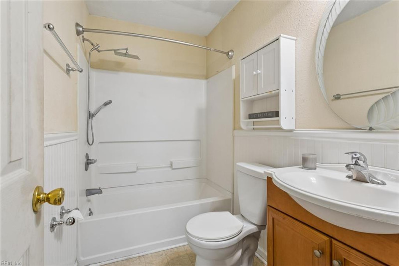 Photo 23 of 50 residential for sale in Newport News virginia Photo 23 of 50 residential for sale in Newport News virginia