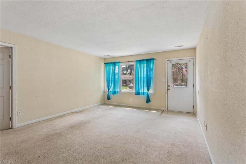 Photo 6 of 50 residential for sale in Newport News virginia Photo 6 of 50 residential for sale in Newport News virginia