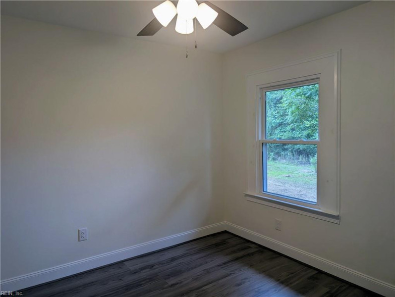 Photo 13 of 40 residential for sale in Suffolk virginia Photo 13 of 40 residential for sale in Suffolk virginia