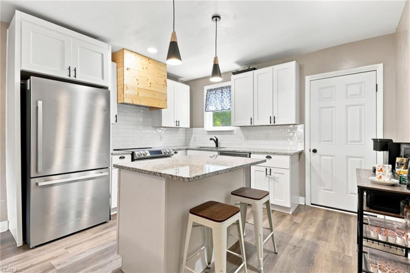 Photo 14 of 39 residential for sale in Norfolk virginia