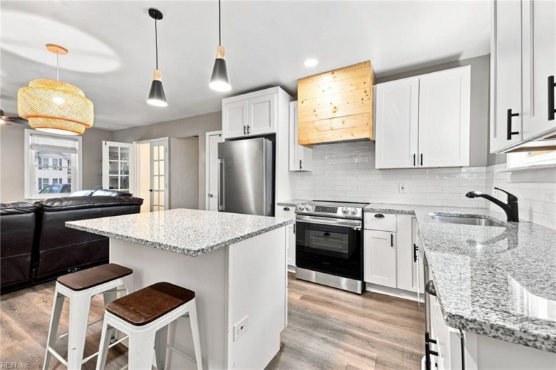 Photo 16 of 39 residential for sale in Norfolk virginia