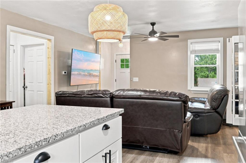 Photo 18 of 39 residential for sale in Norfolk virginia