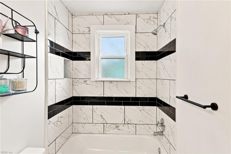 Photo 22 of 39 residential for sale in Norfolk virginia
