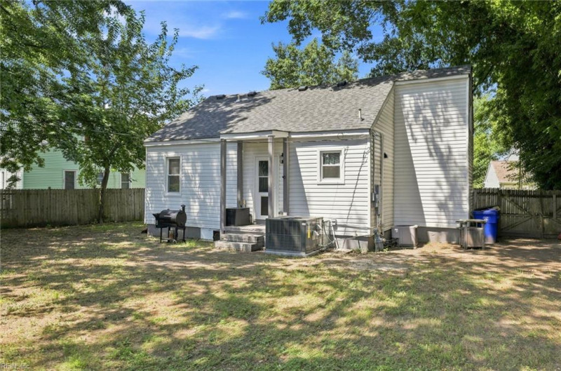 Photo 35 of 39 residential for sale in Norfolk virginia