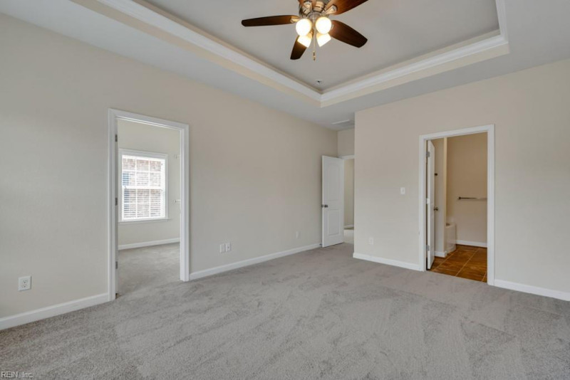Photo 16 of 35 residential for sale in Chesapeake virginia