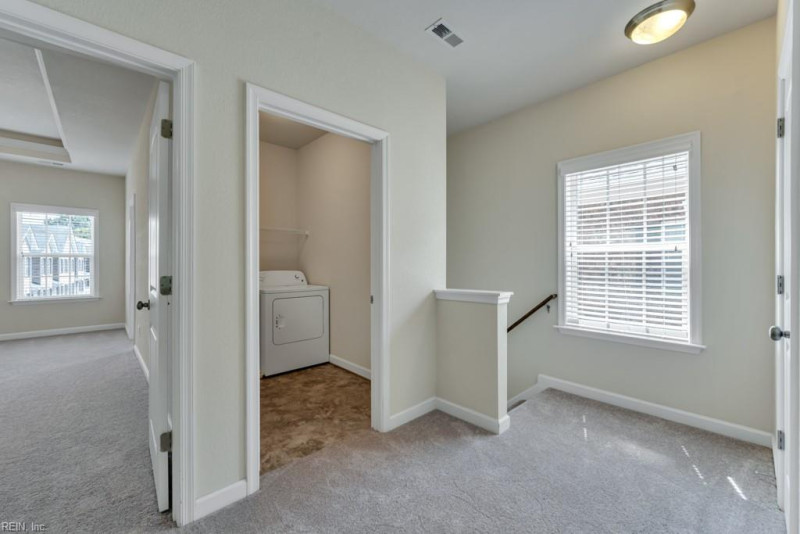 Photo 20 of 35 residential for sale in Chesapeake virginia
