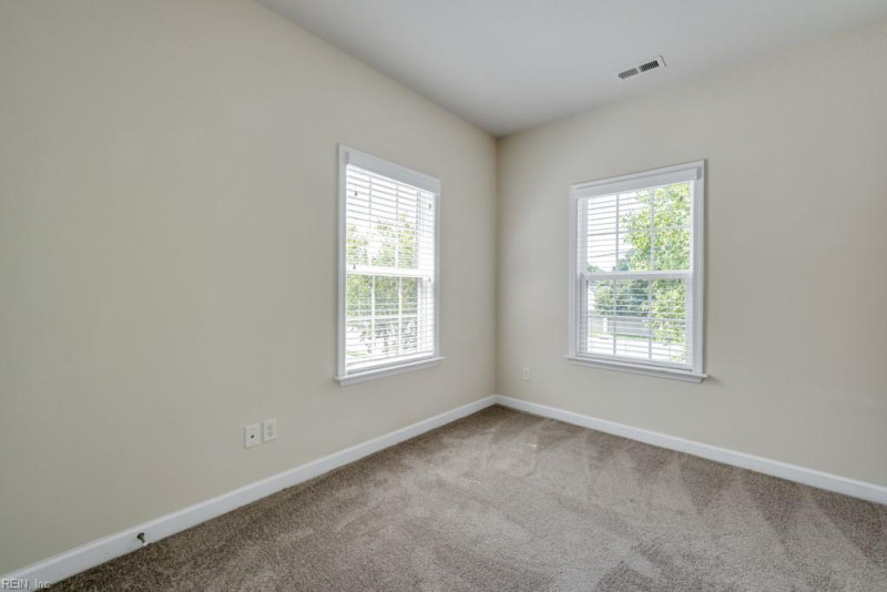 Photo 25 of 35 residential for sale in Chesapeake virginia