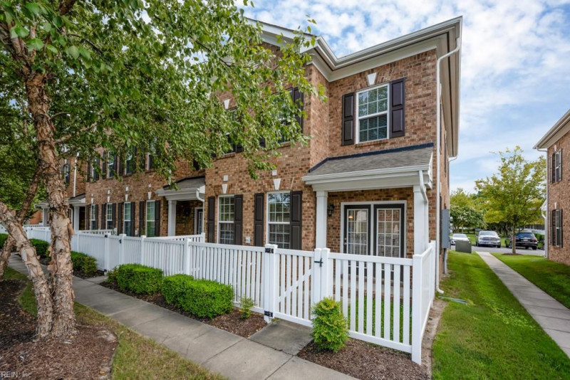 Photo 31 of 35 residential for sale in Chesapeake virginia