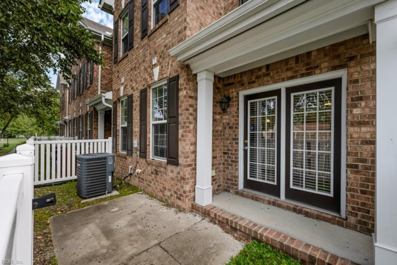 Photo 33 of 35 residential for sale in Chesapeake virginia