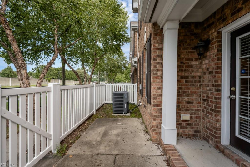 Photo 34 of 35 residential for sale in Chesapeake virginia