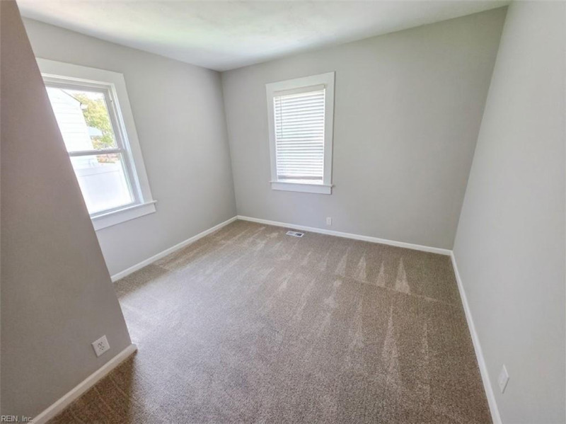 Photo 19 of 28 residential for sale in Norfolk virginia