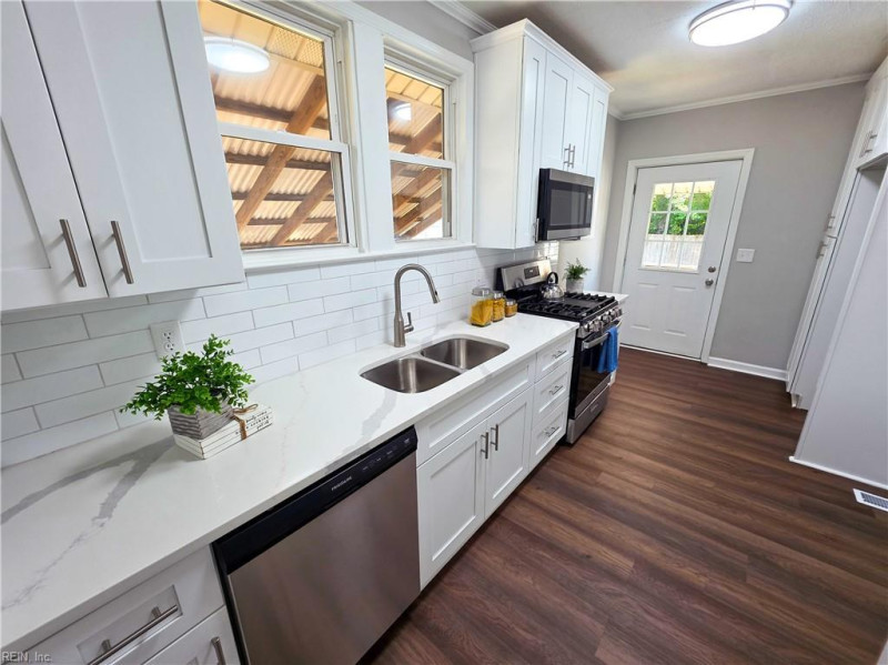 Photo 5 of 28 residential for sale in Norfolk virginia
