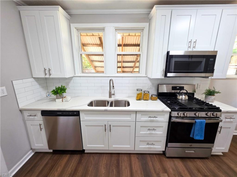 Photo 8 of 28 residential for sale in Norfolk virginia