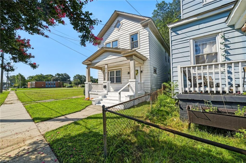 Photo 3 of 31 residential for sale in Hampton virginia Photo 3 of 31 residential for sale in Hampton virginia