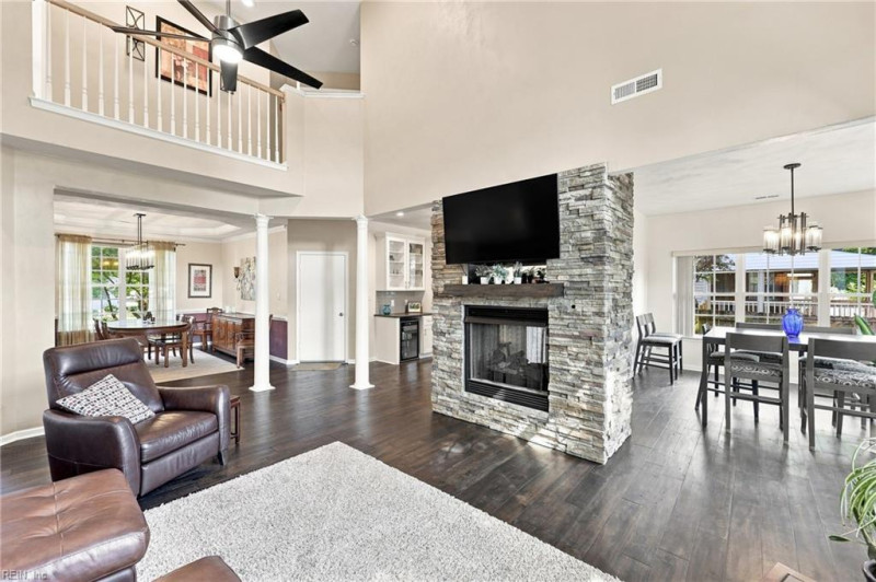 Photo 14 of 50 residential for sale in Chesapeake virginia Photo 14 of 50 residential for sale in Chesapeake virginia