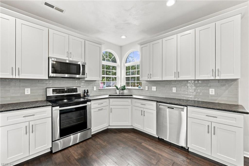 Photo 20 of 50 residential for sale in Chesapeake virginia Photo 20 of 50 residential for sale in Chesapeake virginia