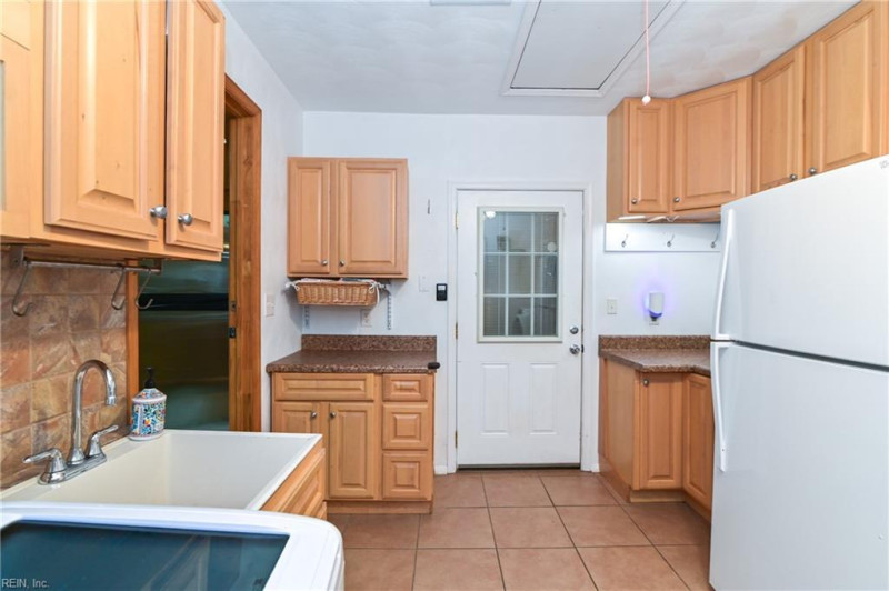 Photo 40 of 43 residential for sale in Virginia Beach virginia