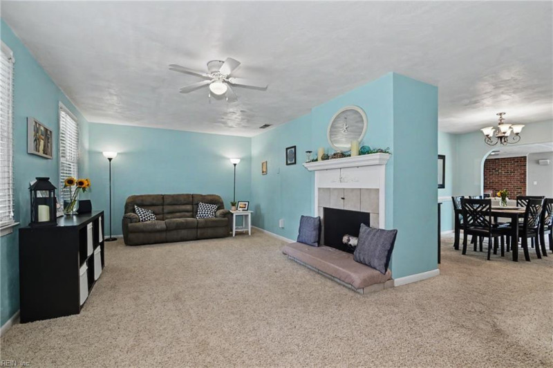 Photo 6 of 43 residential for sale in Virginia Beach virginia