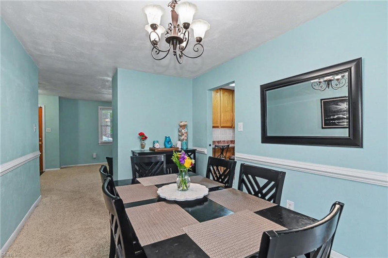 Photo 8 of 43 residential for sale in Virginia Beach virginia