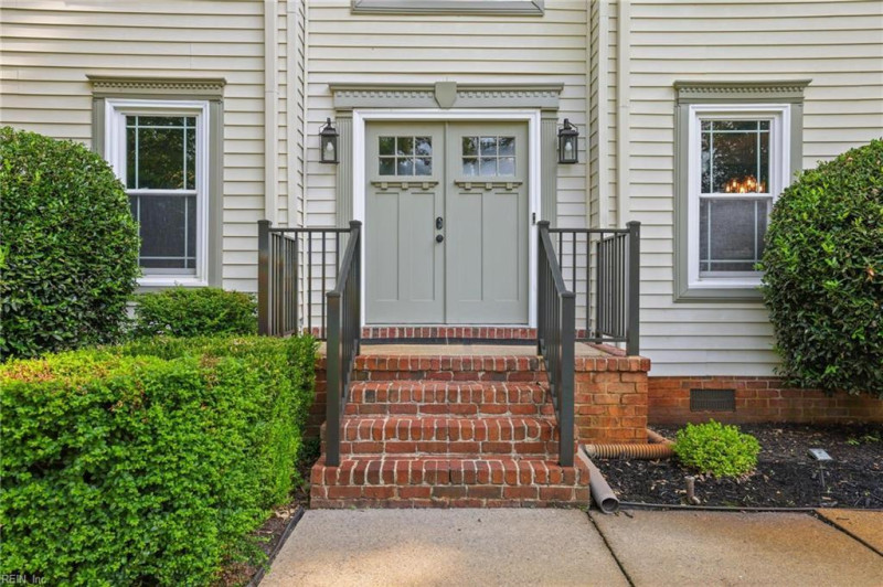 Photo 2 of 49 residential for sale in Chesapeake virginia