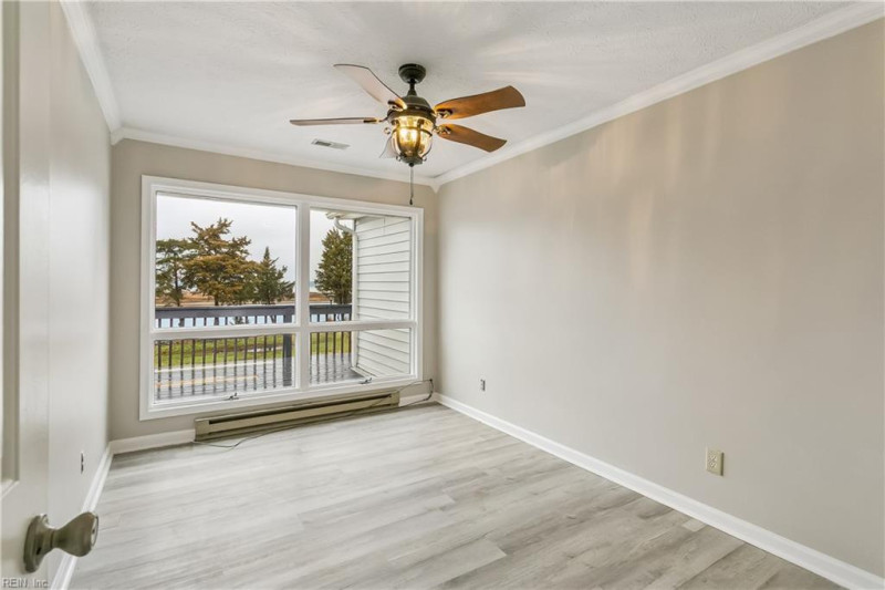 Photo 15 of 24 residential for sale in Gloucester County virginia