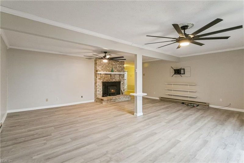 Photo 16 of 24 residential for sale in Gloucester County virginia