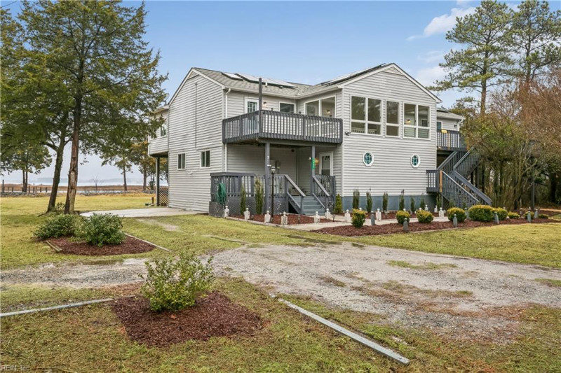 Photo 2 of 24 residential for sale in Gloucester County virginia