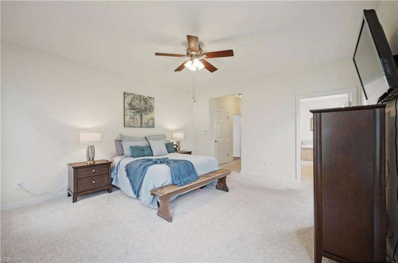Photo 13 of 50 residential for sale in Chesapeake virginia