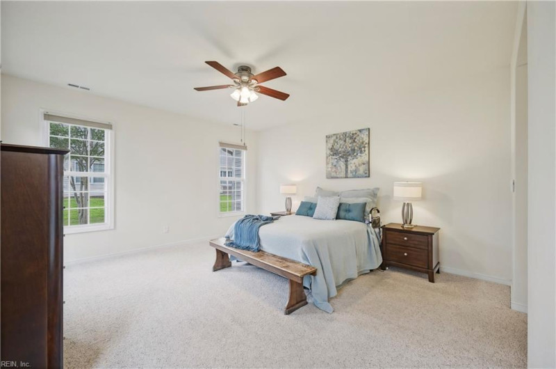 Photo 14 of 50 residential for sale in Chesapeake virginia