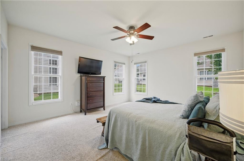 Photo 15 of 50 residential for sale in Chesapeake virginia