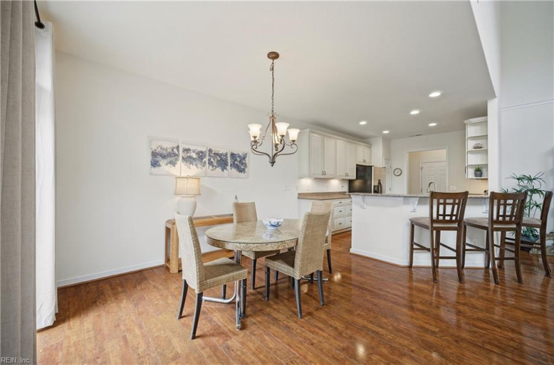 Photo 8 of 50 residential for sale in Chesapeake virginia