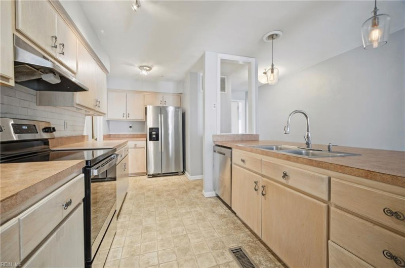 Photo 8 of 49 residential for sale in Virginia Beach virginia Photo 8 of 49 residential for sale in Virginia Beach virginia