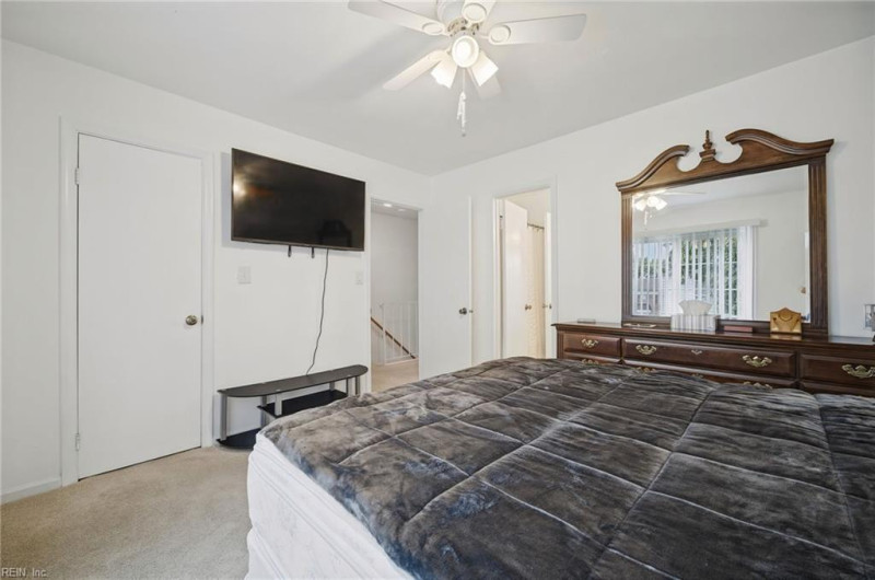 Photo 11 of 35 residential for sale in Virginia Beach virginia