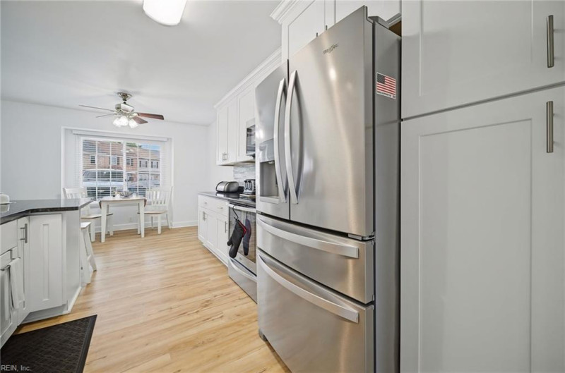 Photo 15 of 35 residential for sale in Virginia Beach virginia