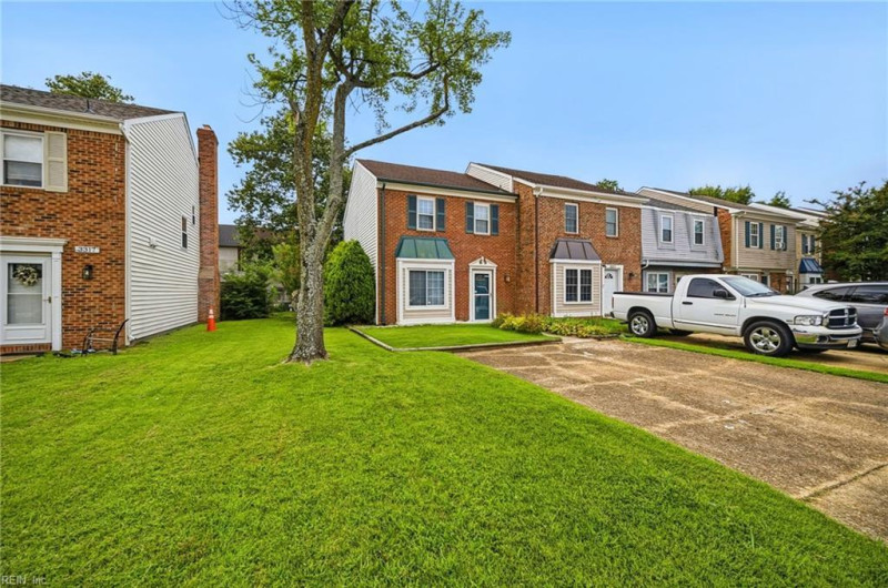 Photo 3 of 35 residential for sale in Virginia Beach virginia