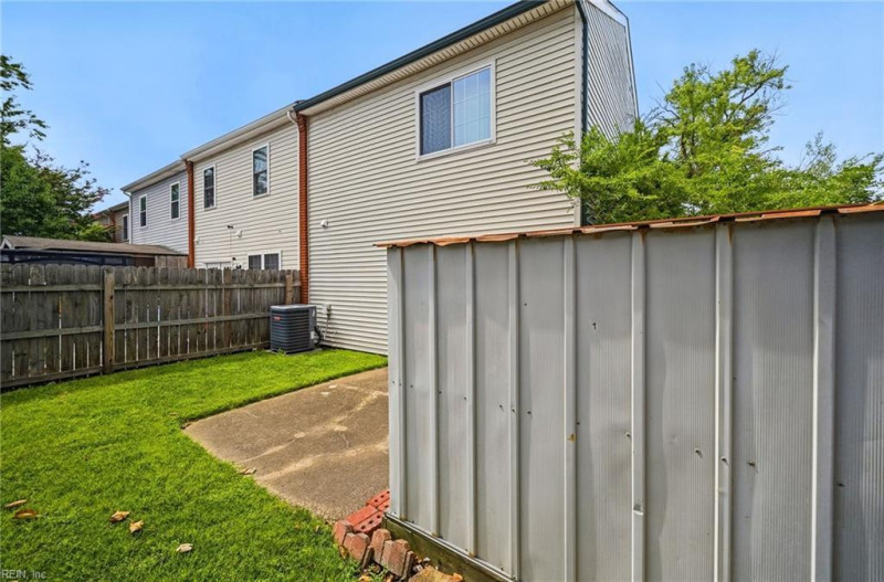 Photo 33 of 35 residential for sale in Virginia Beach virginia