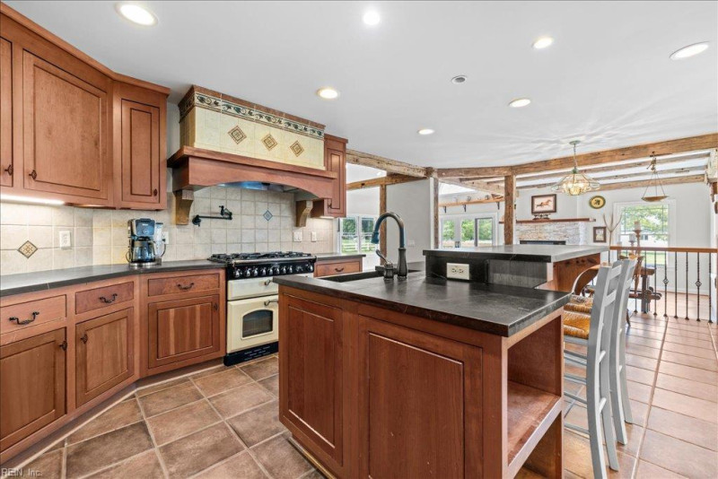 Photo 20 of 50 residential for sale in Suffolk virginia