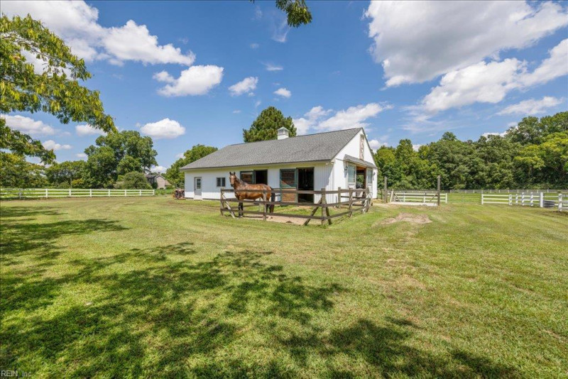 Photo 5 of 50 residential for sale in Suffolk virginia