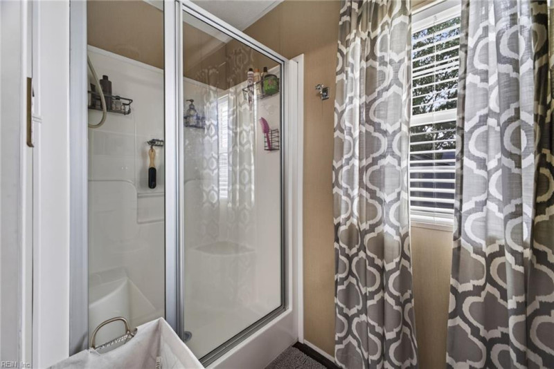 Photo 19 of 28 residential for sale in Virginia Beach virginia