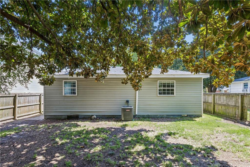 Photo 29 of 31 residential for sale in Chesapeake virginia