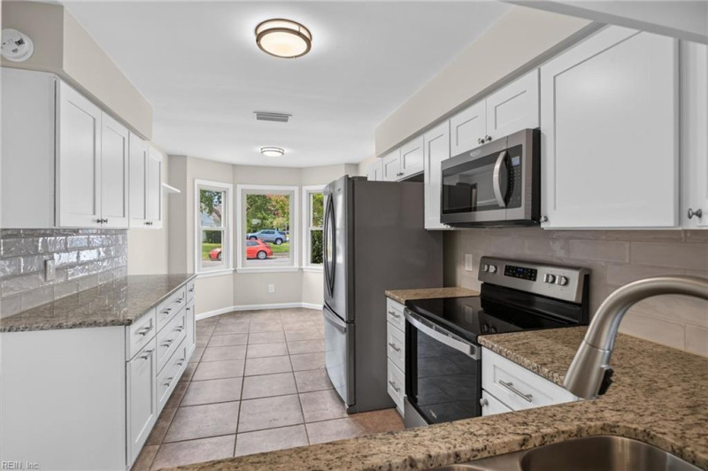 Photo 8 of 25 residential for sale in Virginia Beach virginia