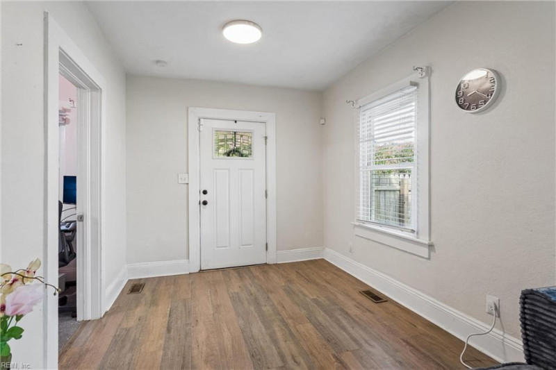 Photo 10 of 37 residential for sale in Norfolk virginia Photo 10 of 37 residential for sale in Norfolk virginia