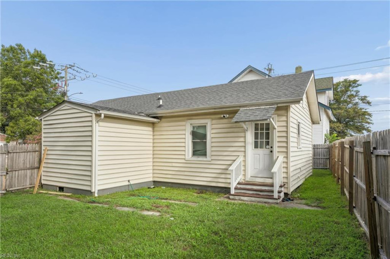 Photo 33 of 37 residential for sale in Norfolk virginia Photo 33 of 37 residential for sale in Norfolk virginia
